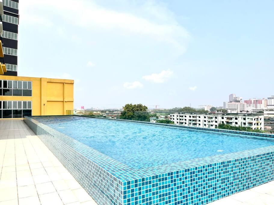 Urban Home-Swimming Pool-City Center Malacca Luaran gambar
