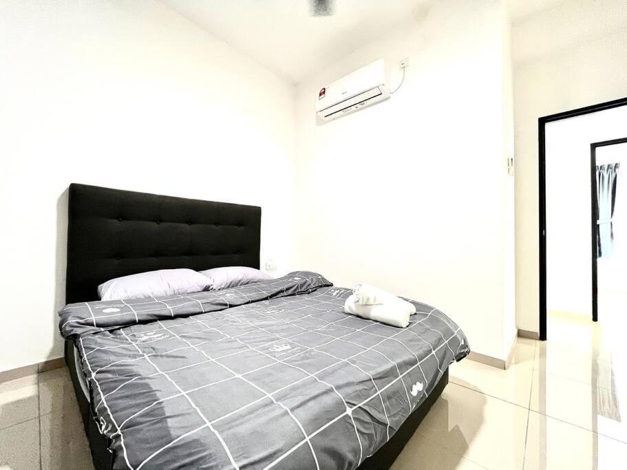 Urban Home-Swimming Pool-City Center Malacca Luaran gambar
