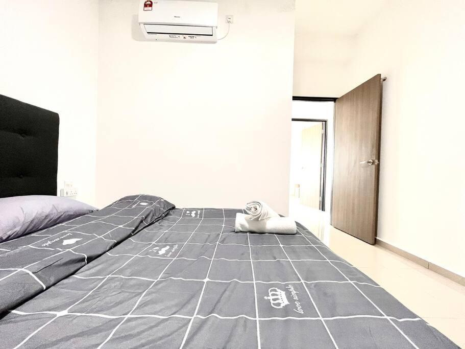 Urban Home-Swimming Pool-City Center Malacca Luaran gambar