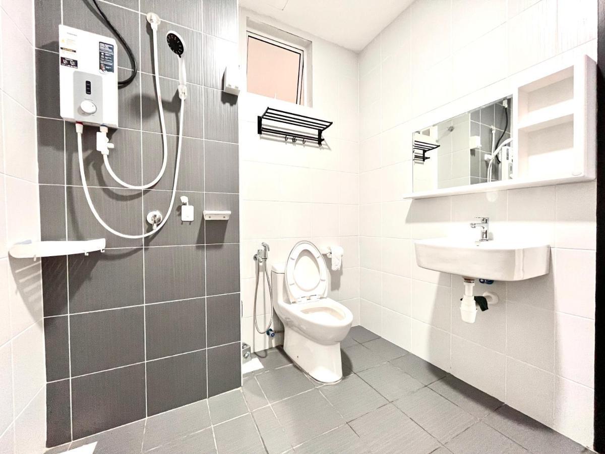 Urban Home-Swimming Pool-City Center Malacca Luaran gambar
